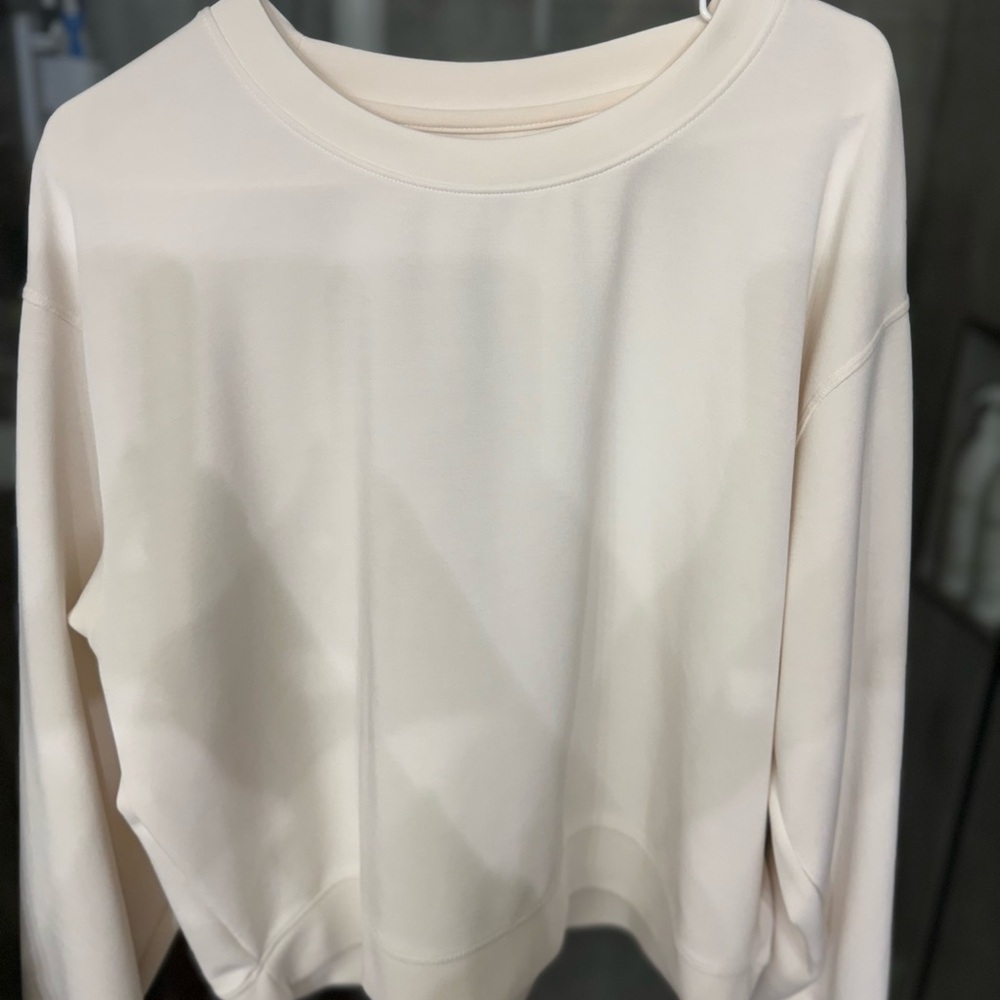 Cream sweatshirt